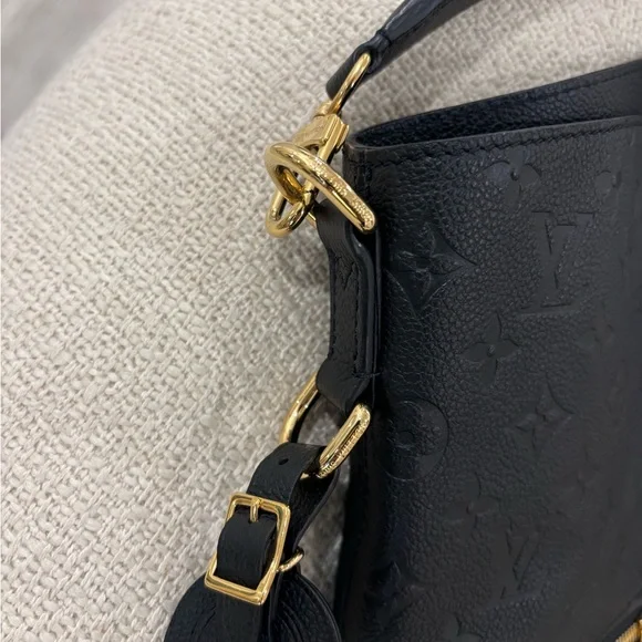 Authentic Louis Vuitton NEW MELIE Empreinte black with 2 straps discontinued